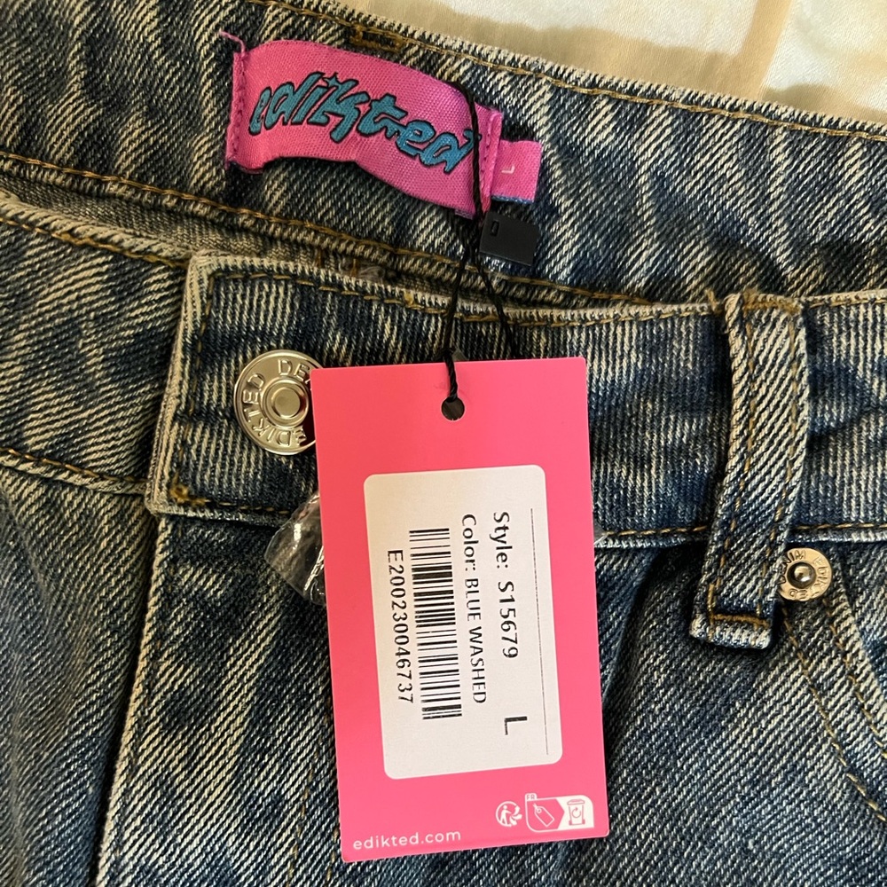 Edikted Ribbon Washed Jeans - Picture 2 of 5